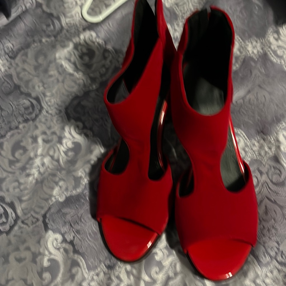 Red 2in heel with back zipper faux suede gold trim on heel